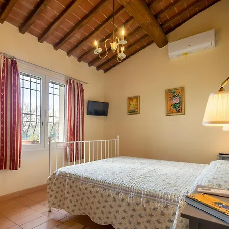 Villino Il Campone By Vacavilla Villa